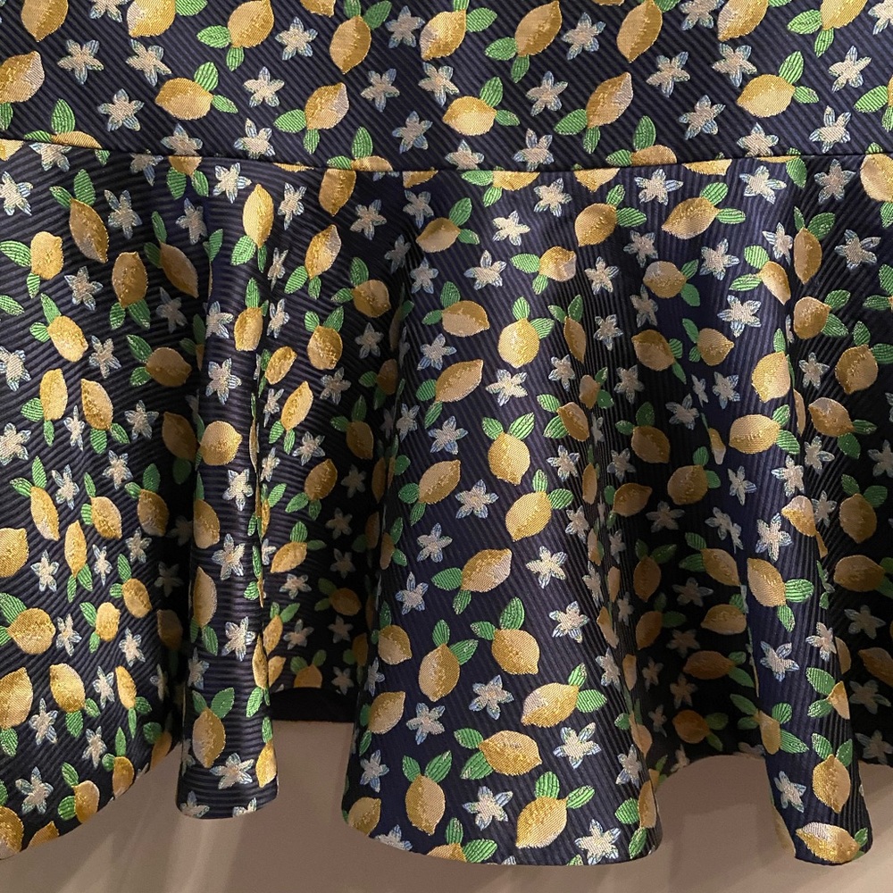 J. Crew Jacquard Lemon and Floral Trumpet Skirt, Size 4 - Picture 8 of 13